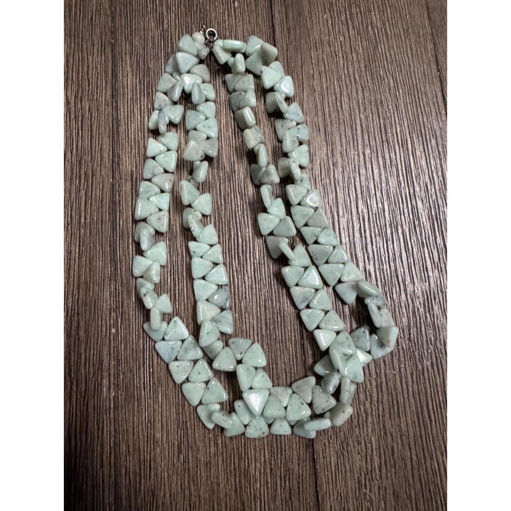 Vintage Boho Sage Green Stone Triangle Bead Double‎ Strand Necklace 17.5 Inch